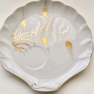 6 plates Vintage China Set of 6 plates by Lefton China rare shape plates white